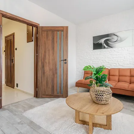 11 Listopada Comfort By Bookinghost Appartamento
