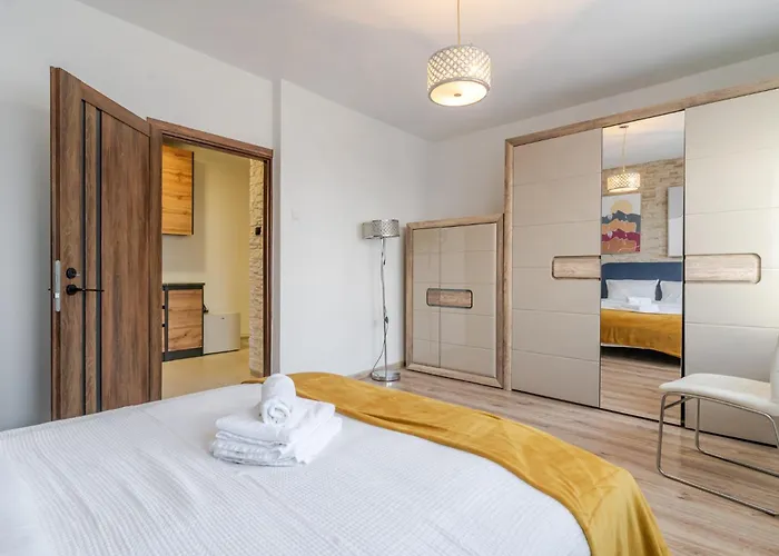 Апартаменты 11 Listopada Comfort By Bookinghost *